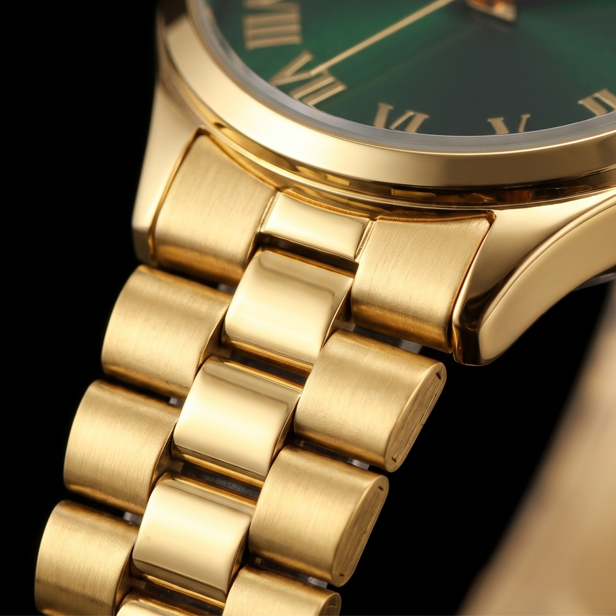 Golden Green Dial with Roman Numerals Watch for Women | Canon Quartz CN-521